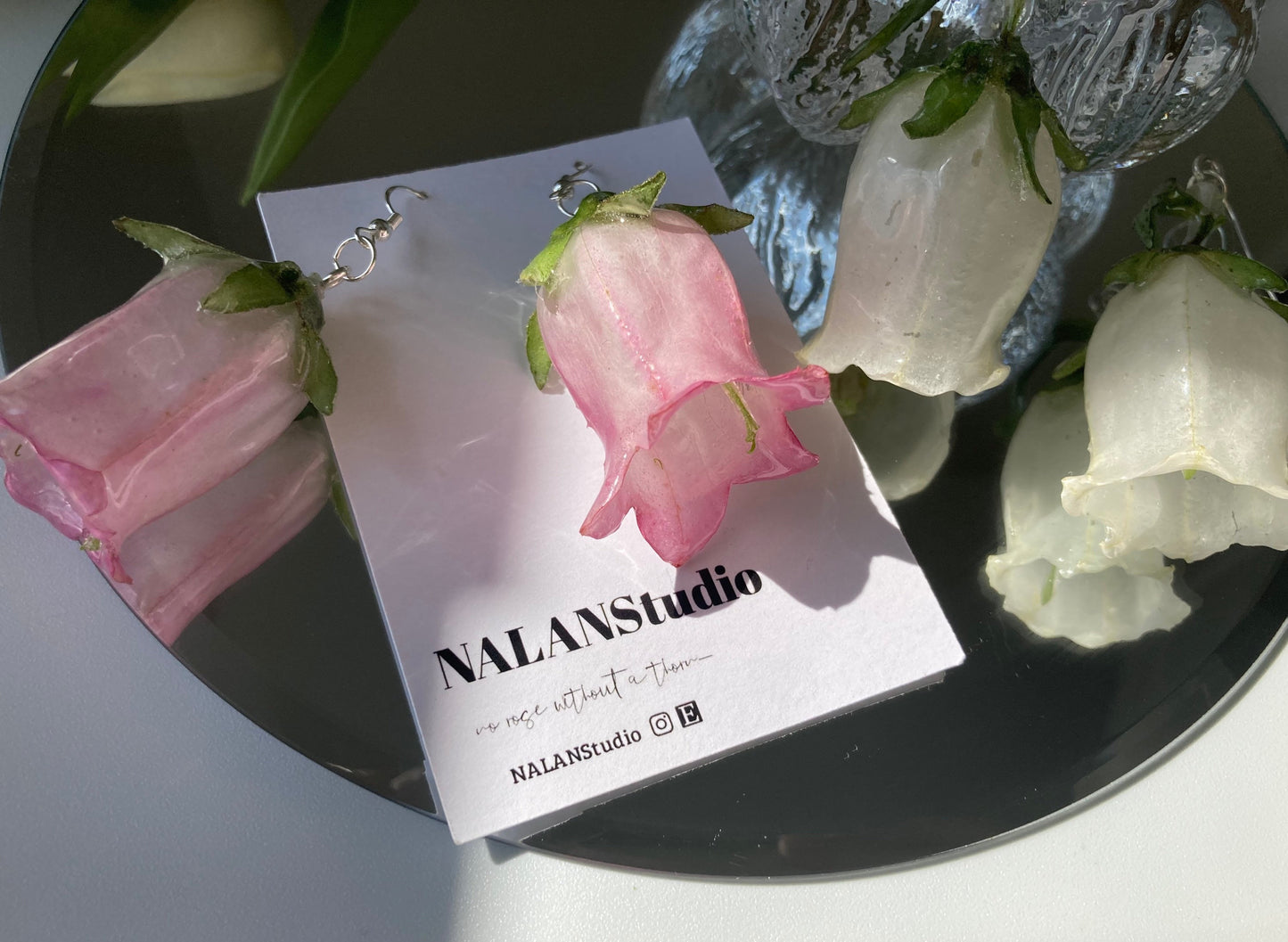 Bellflower resin Earring - Nalan studio
