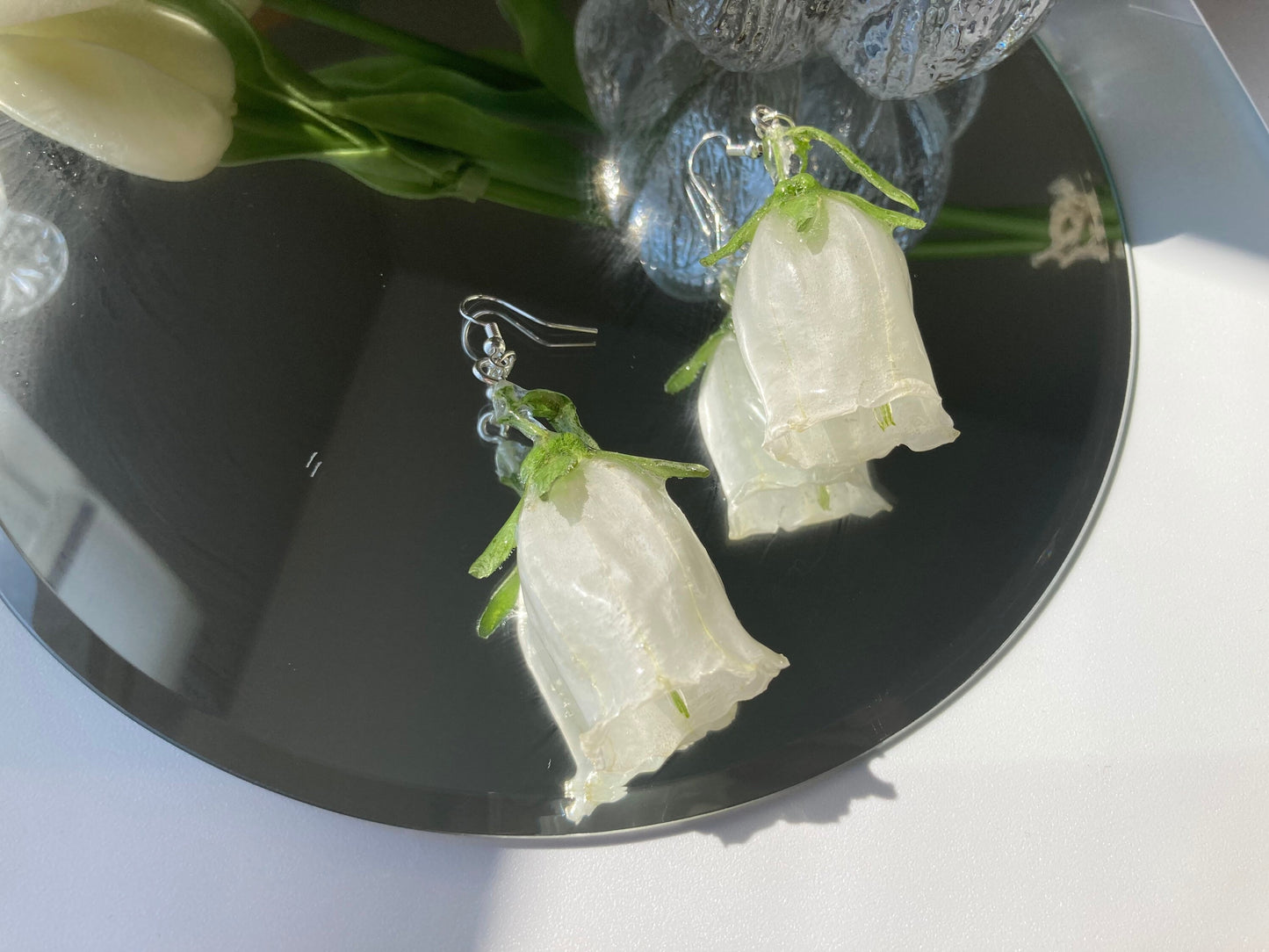 Bellflower resin earring/ - Nalan studio