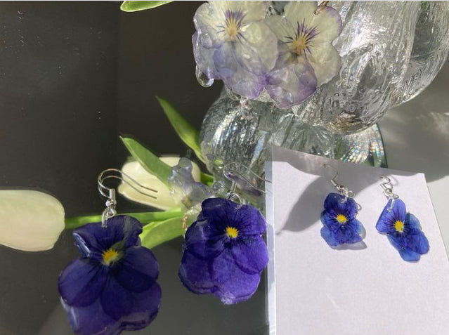 Mother’s Day gifts/floral earrings/Violet Pansy / - Nalan studio