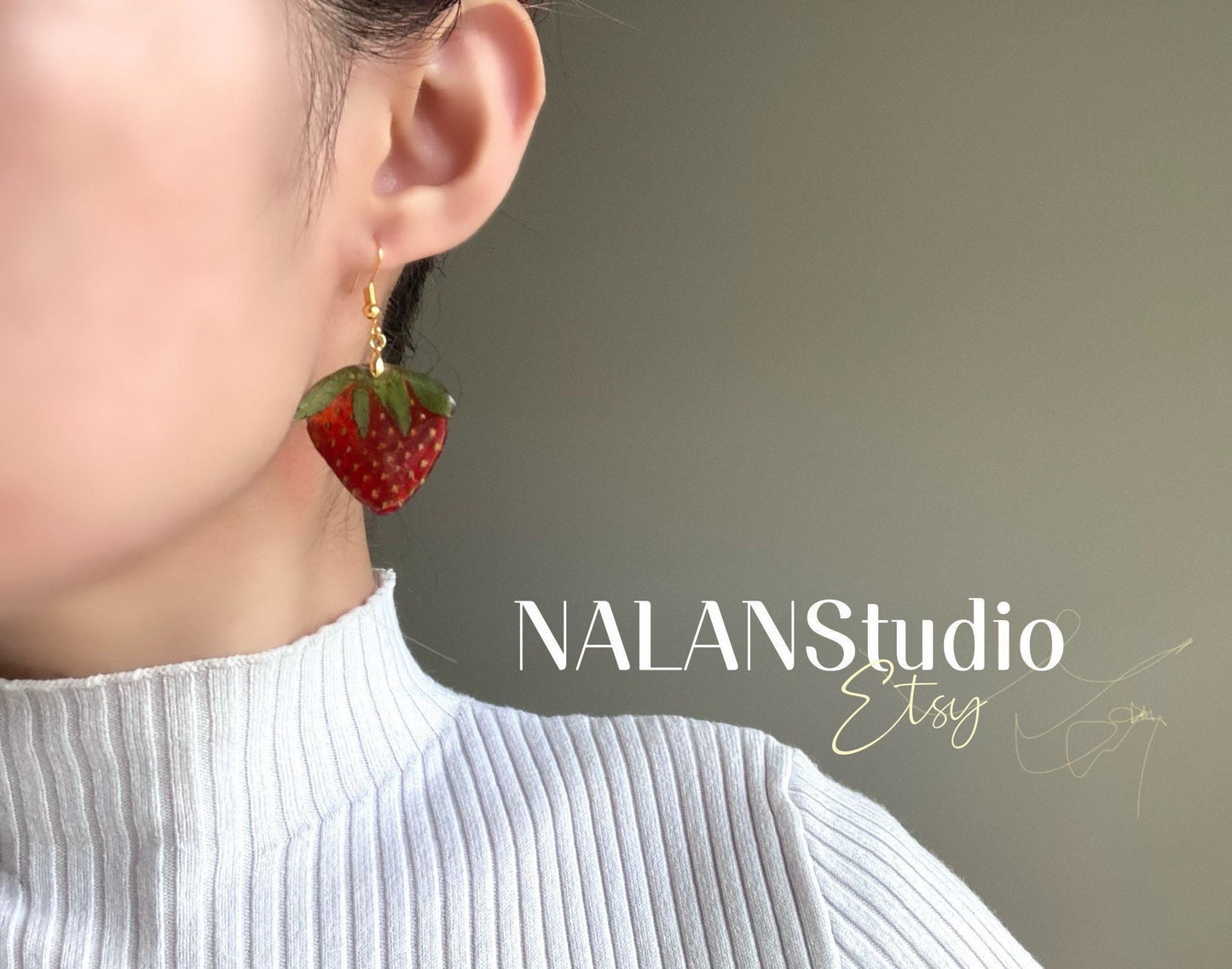 Real Strawberry earring - Nalan studio