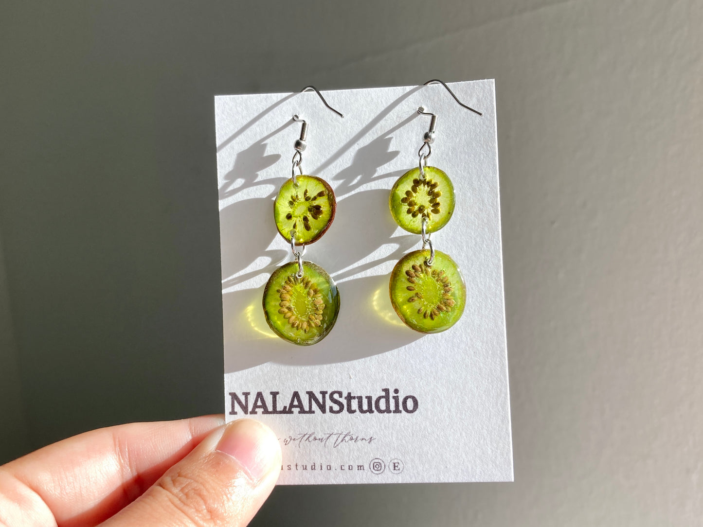 Kiwi berry Earring