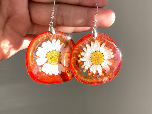 Real Tomato earring with daisy flower