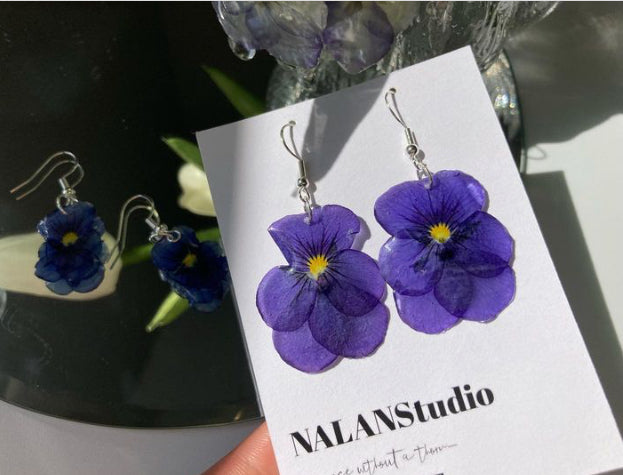 Mother’s Day gifts/floral earrings/Violet Pansy / - Nalan studio 