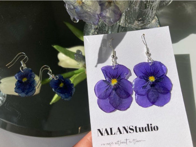 Mother’s Day gifts/floral earrings/Violet Pansy / - Nalan studio 