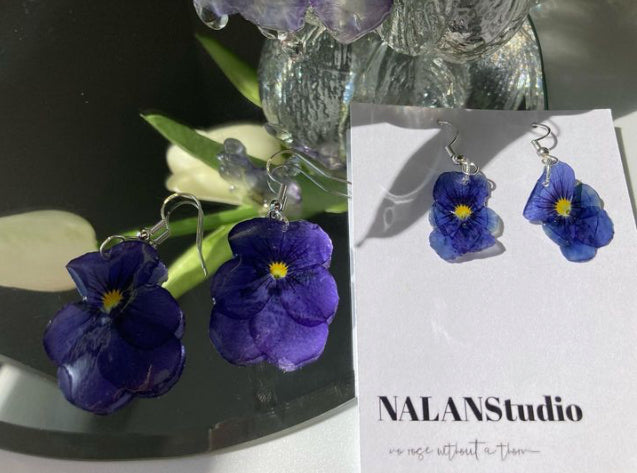 Mother’s Day gifts/floral earrings/Violet Pansy / - Nalan studio 