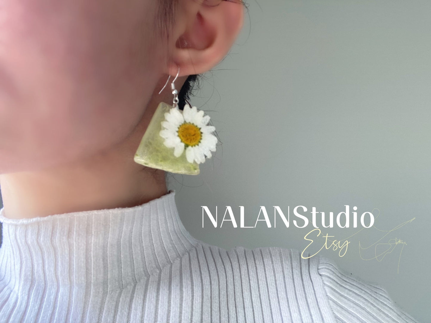 Real Honeydew melon Resin earring - Nalan studio 